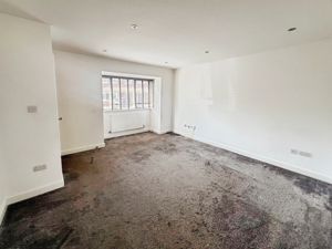 Lounge- click for photo gallery